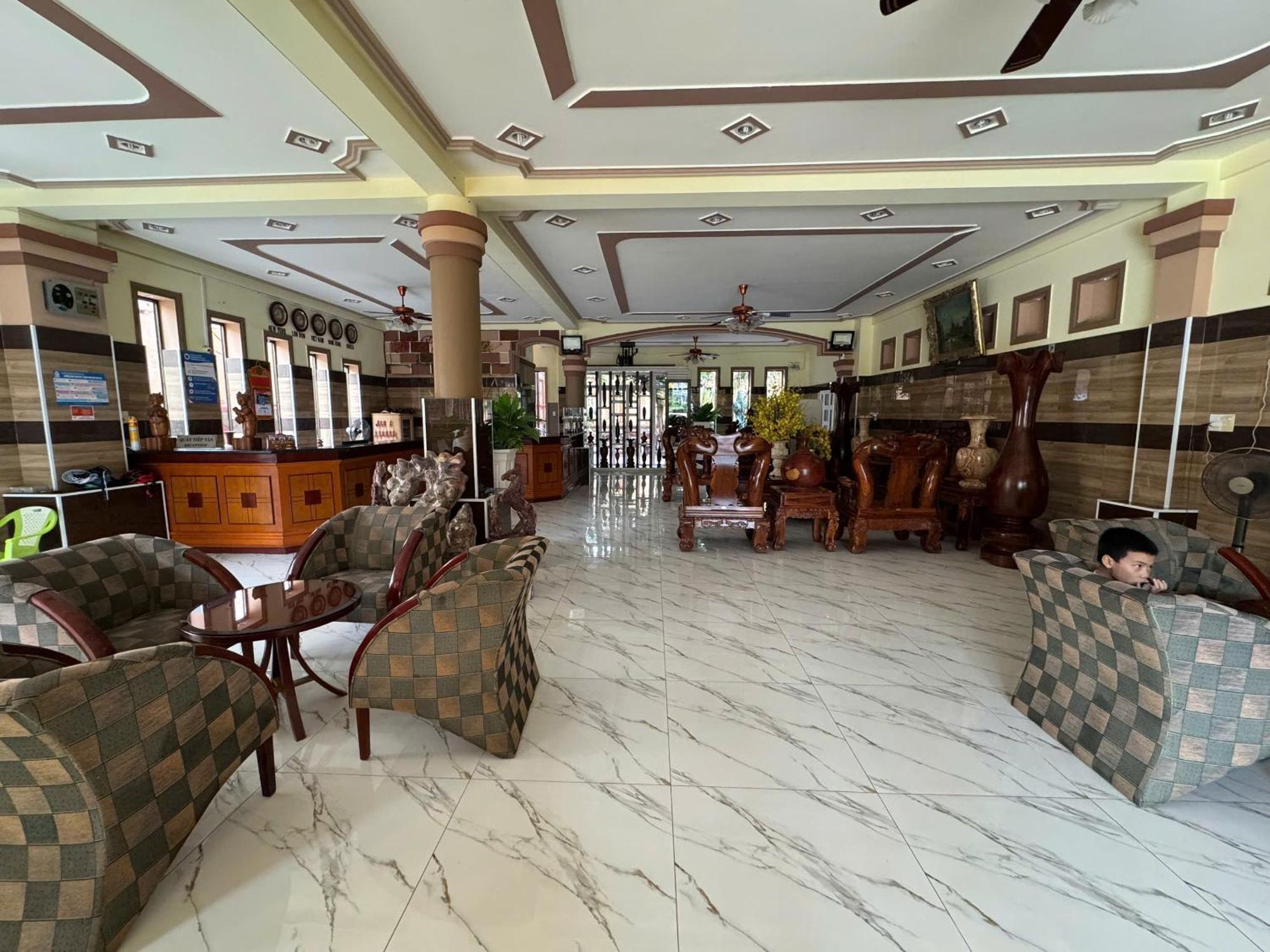 Khách sạn Hồ Phong Phan Rang Ngoại thất bức ảnh